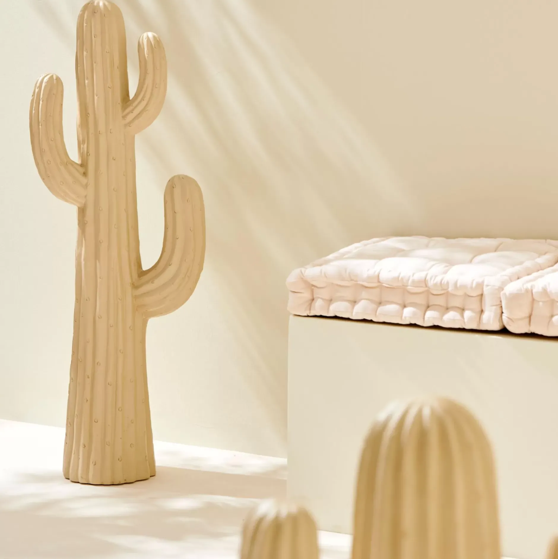 CASA Magnesia Cactus Crema| Figuras Decorativas